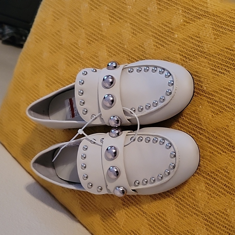 Karl Lagerfeld gray loafers size 8